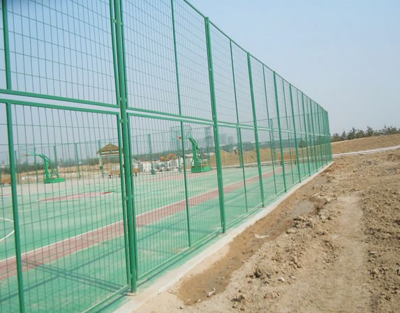 牡丹江体育场护栏网使用案例